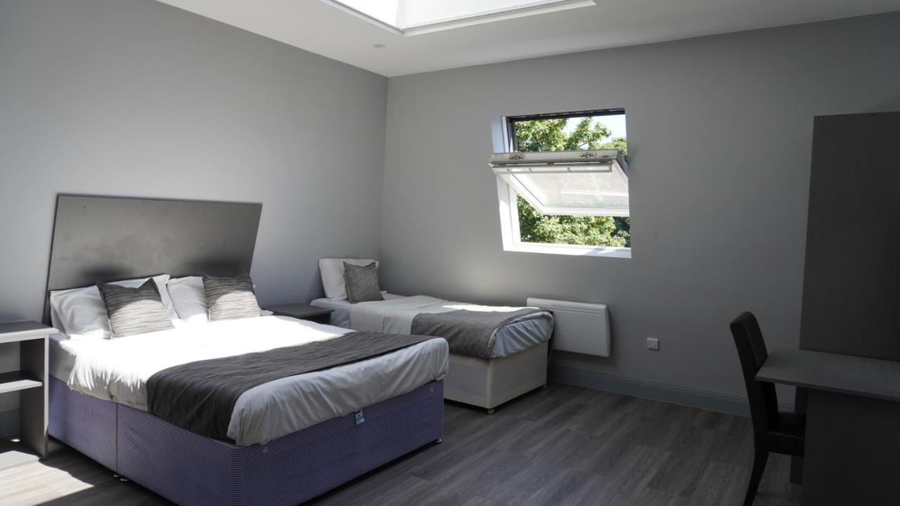 Roshni Hotel Southall Buitenkant foto