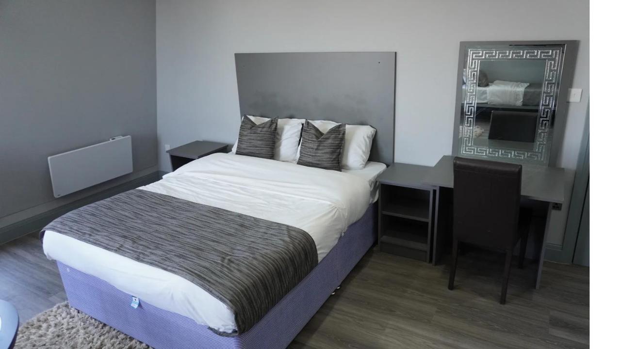 Roshni Hotel Southall Buitenkant foto